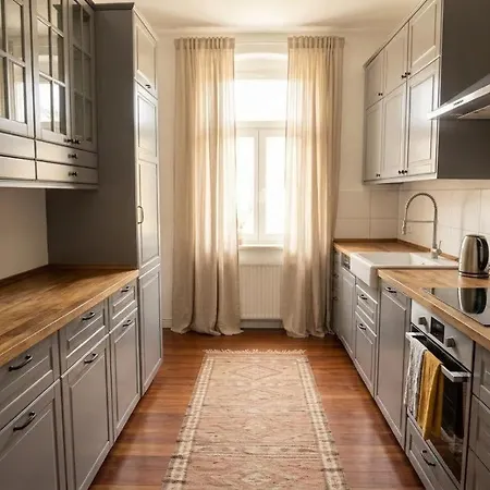 Gemuetliche Fuer Bis Zu 10 Personen Apartman Teterow