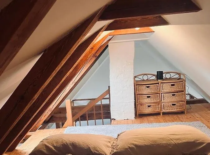 Gemütliche Nahe Des Sees